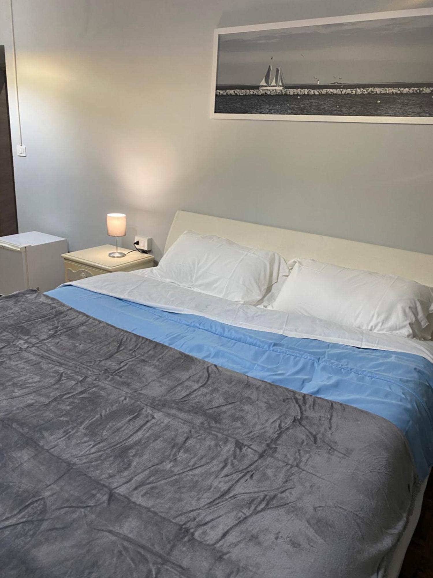 La Casa Di Cate & Adry Bed and Breakfast Envie Buitenkant foto