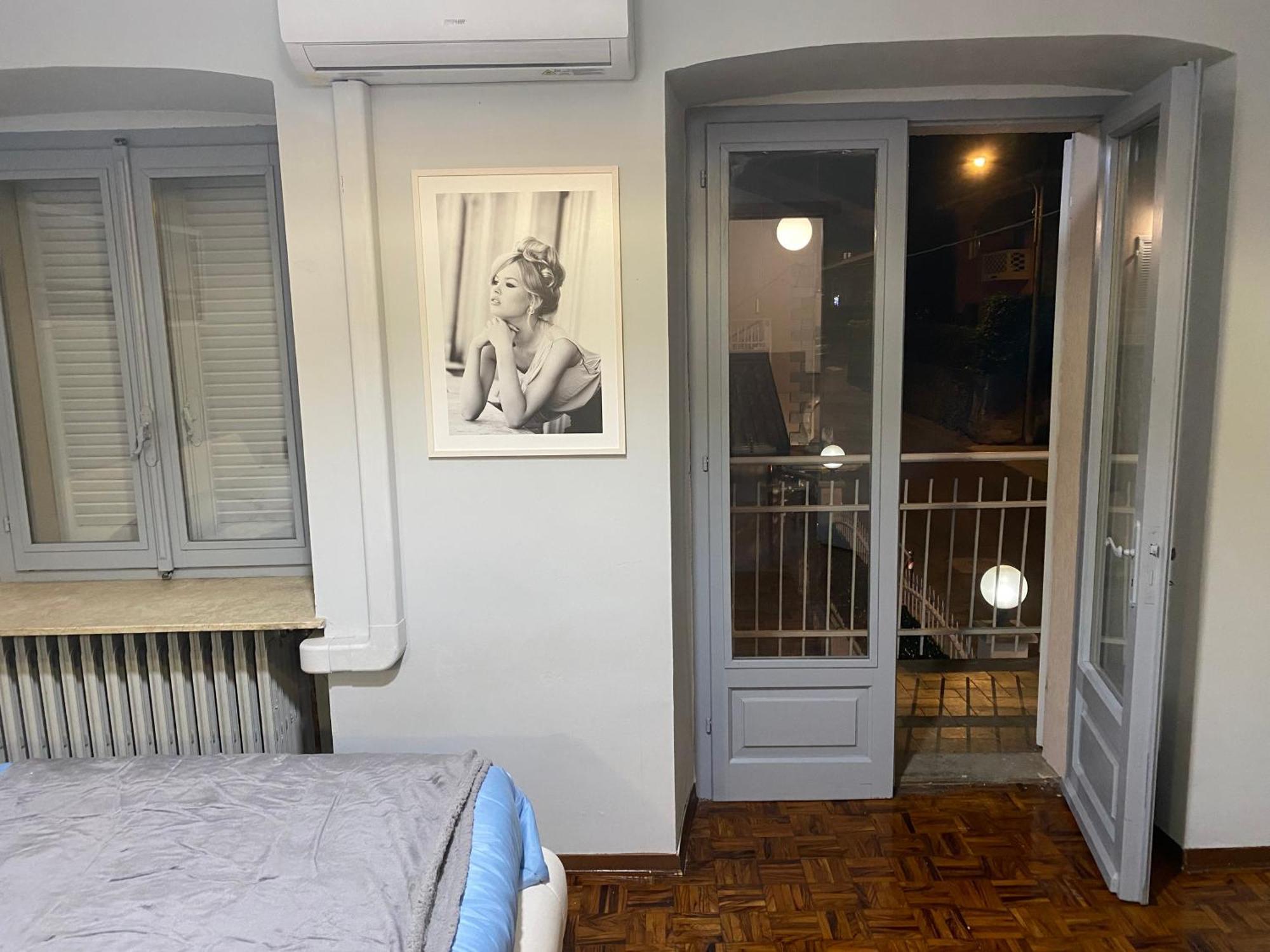 La Casa Di Cate & Adry Bed and Breakfast Envie Buitenkant foto